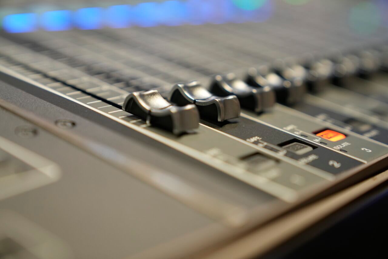 Digital Sound Board LRAV