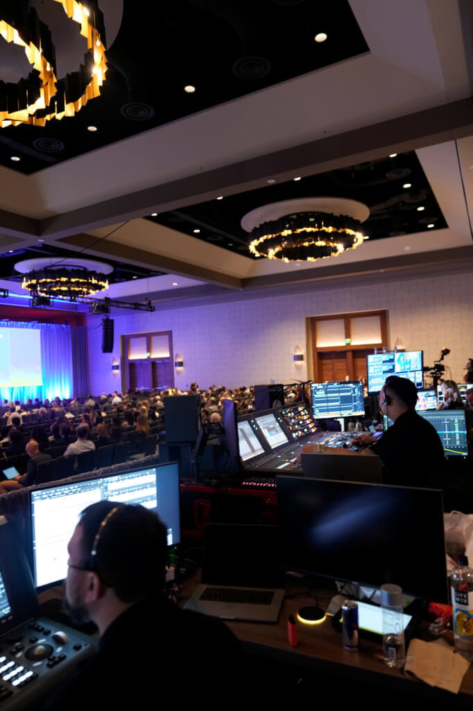 5 Things Corporate Pl anners Should Know About AV Before Booking a Venue